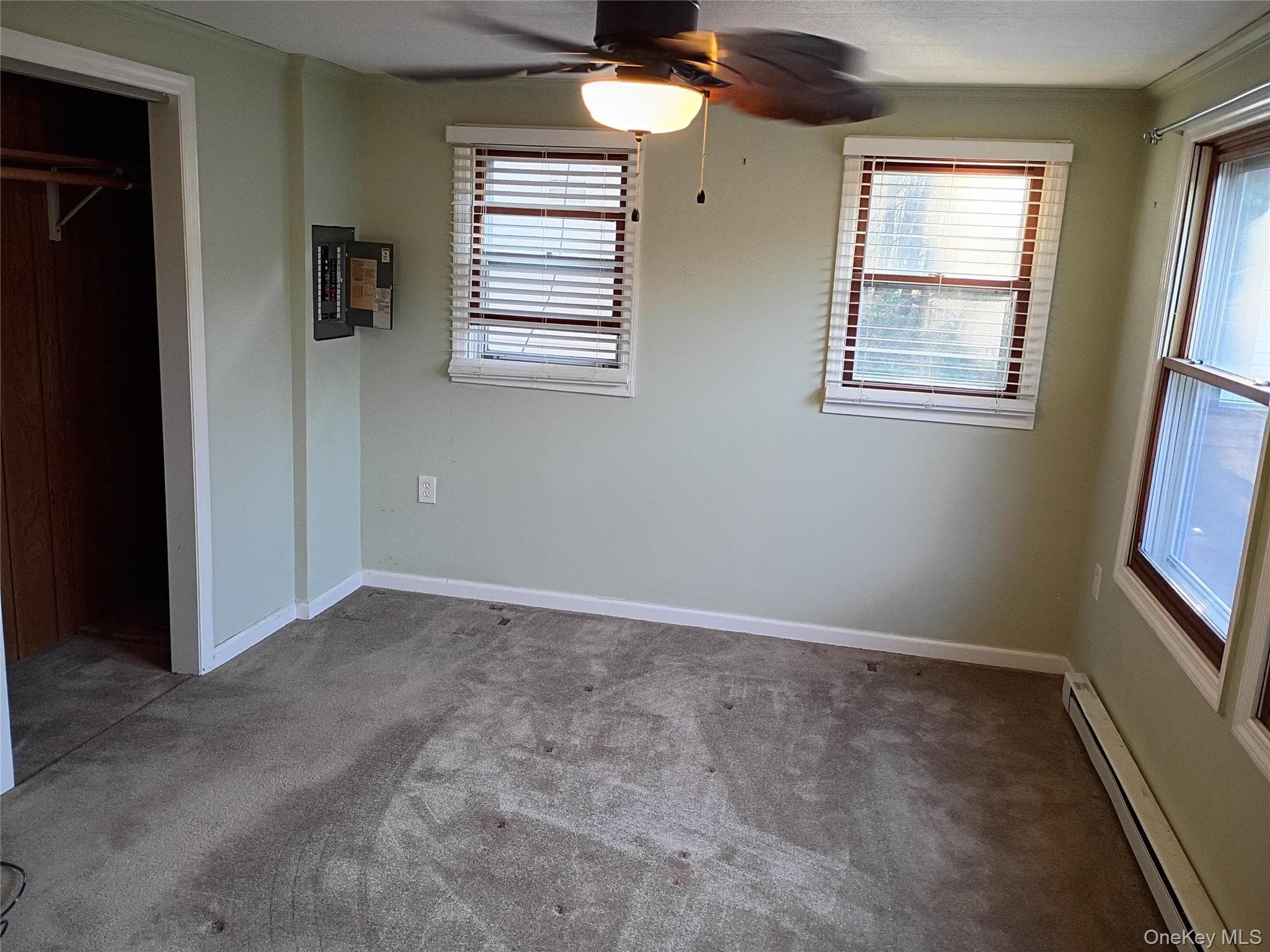 89 Village Circle thumbnail 4