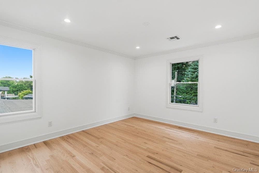 93 Morton Boulevard thumbnail 26