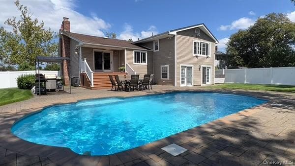 47 Orange Drive photo 1