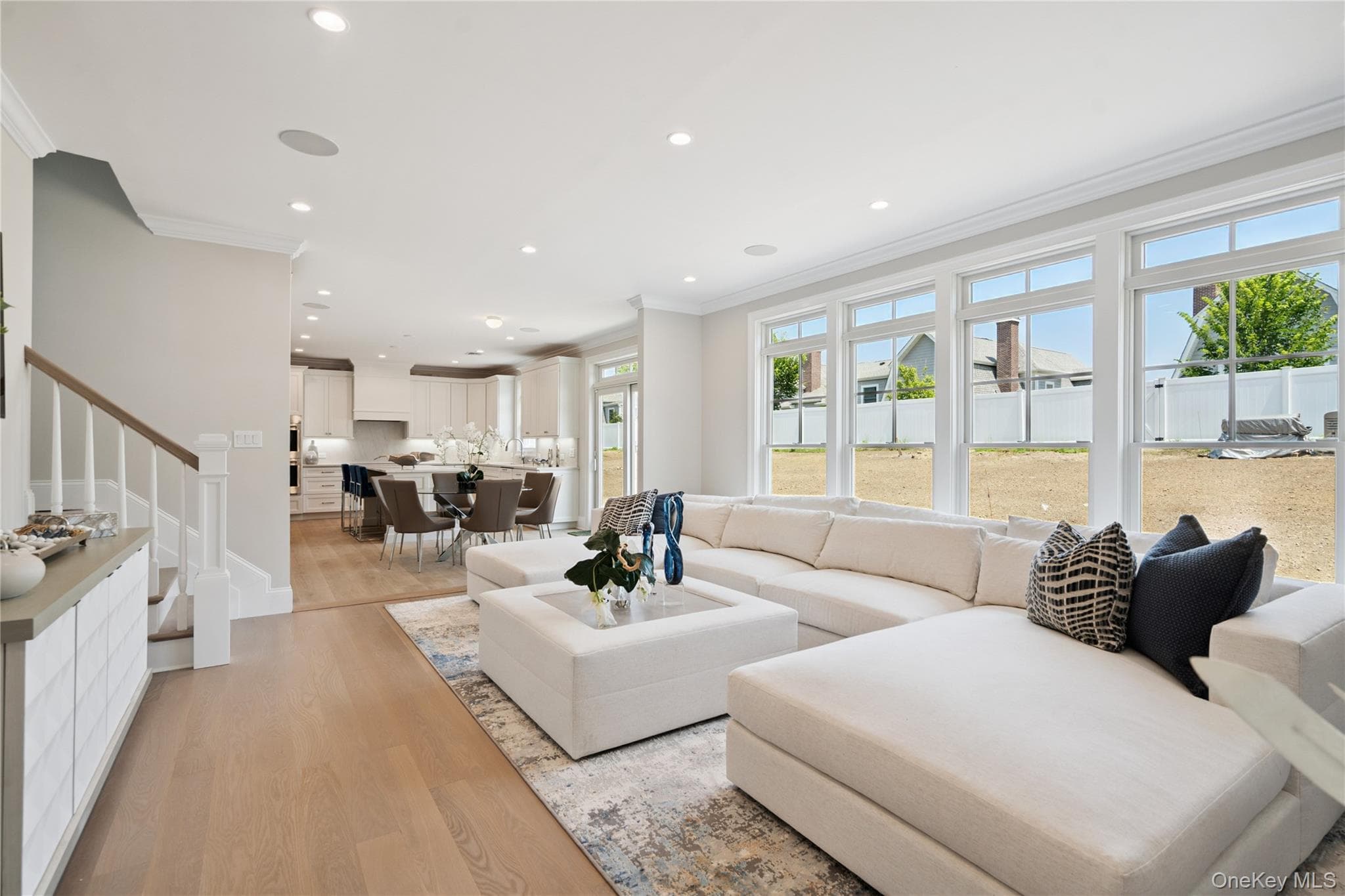 46 Plainview Road thumbnail 8