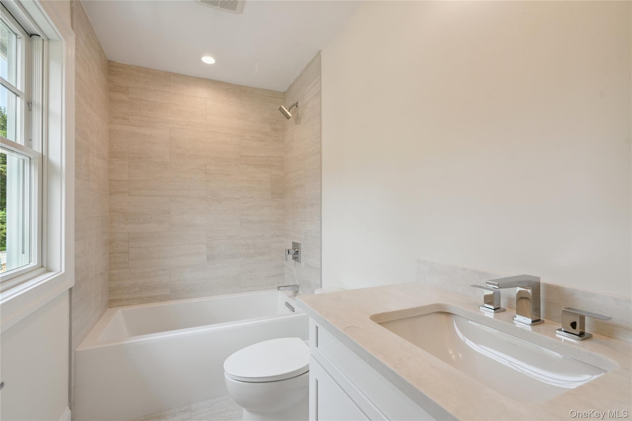46 Plainview Road thumbnail 35