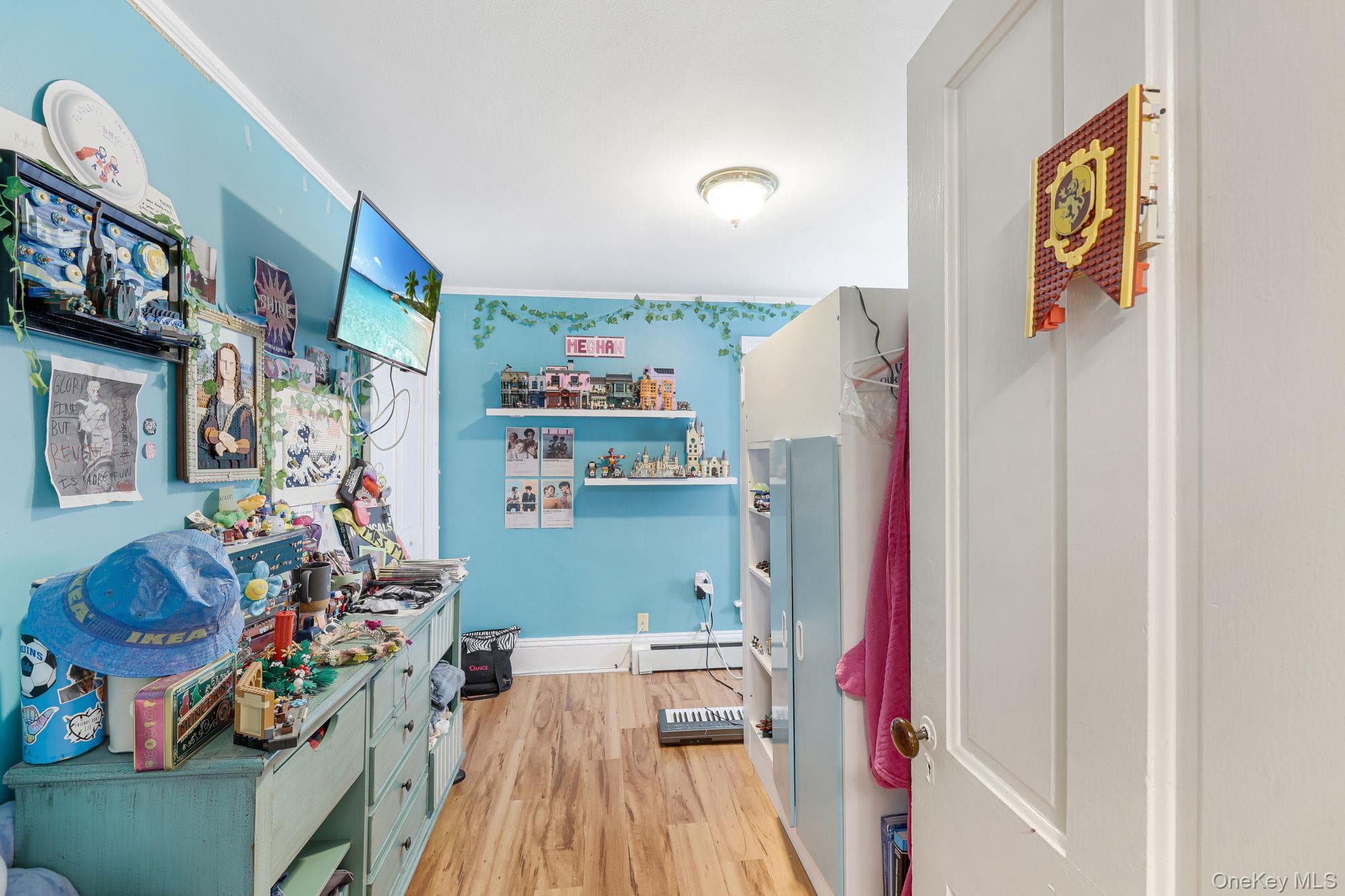 225 Spring Street thumbnail 18