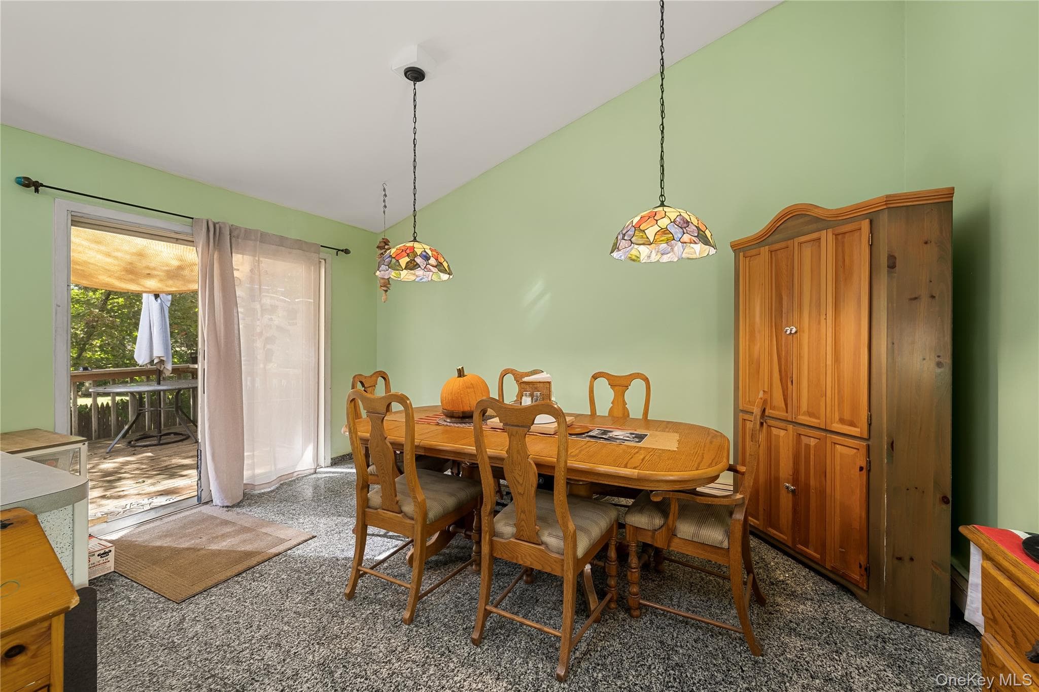 14 Mineola Street thumbnail 12