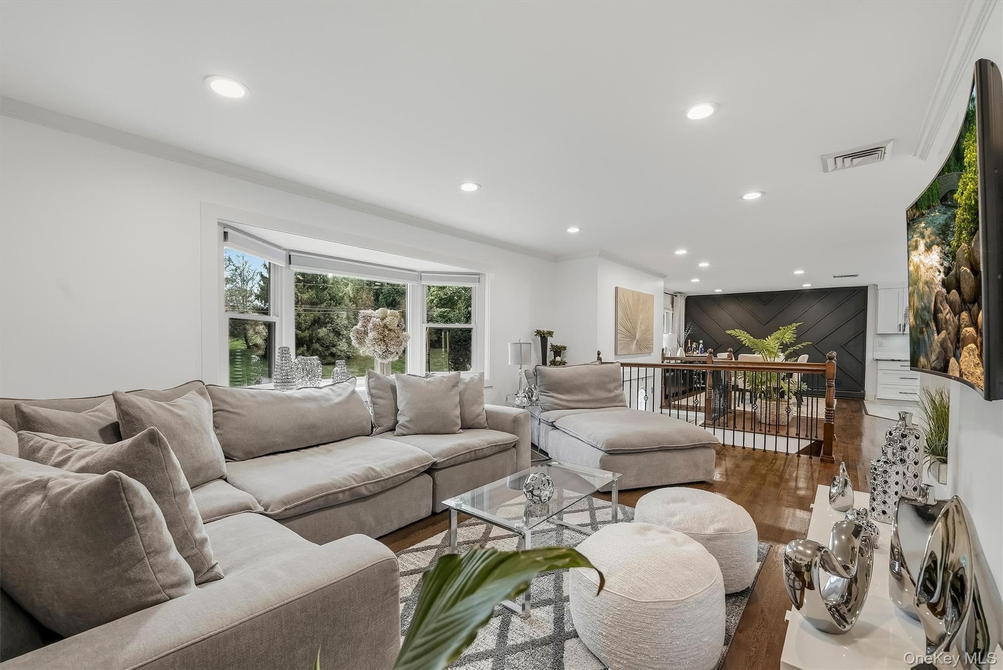 104 S Airmont Road thumbnail 18