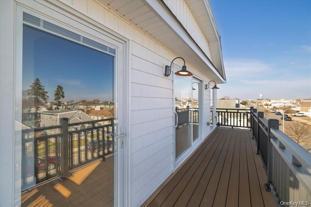 550 E Harrison Street thumbnail 3