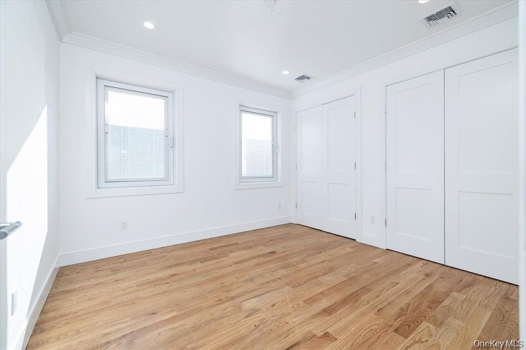550 E Harrison Street thumbnail 13