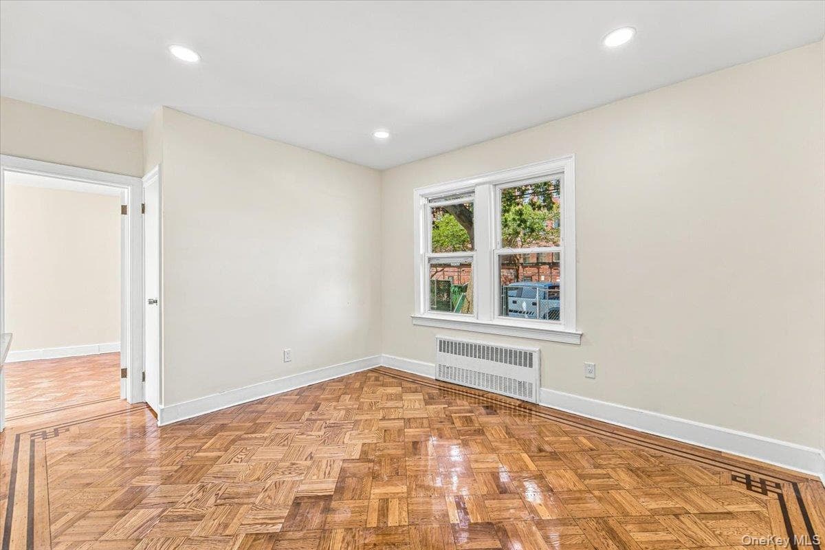 8402 Smedley Street thumbnail 6
