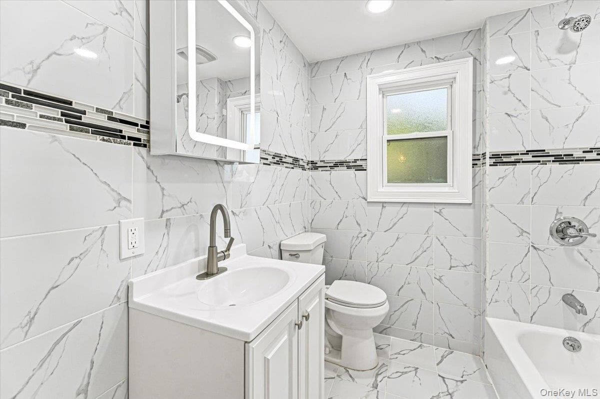 8402 Smedley Street thumbnail 19