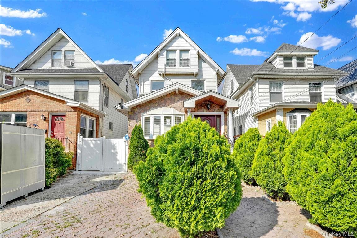 86-44 104th Street thumbnail 2