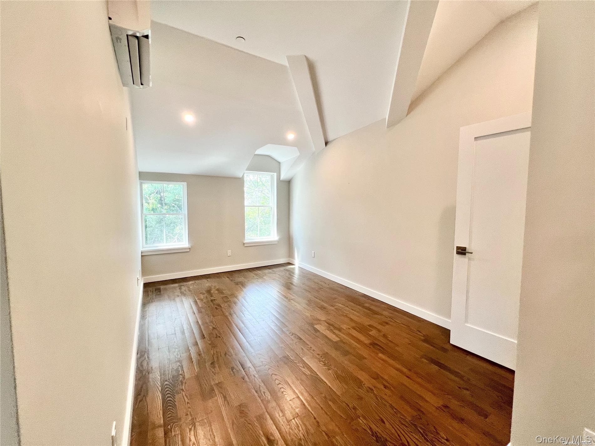 56-75 136th Street Unit: 3A thumbnail 2