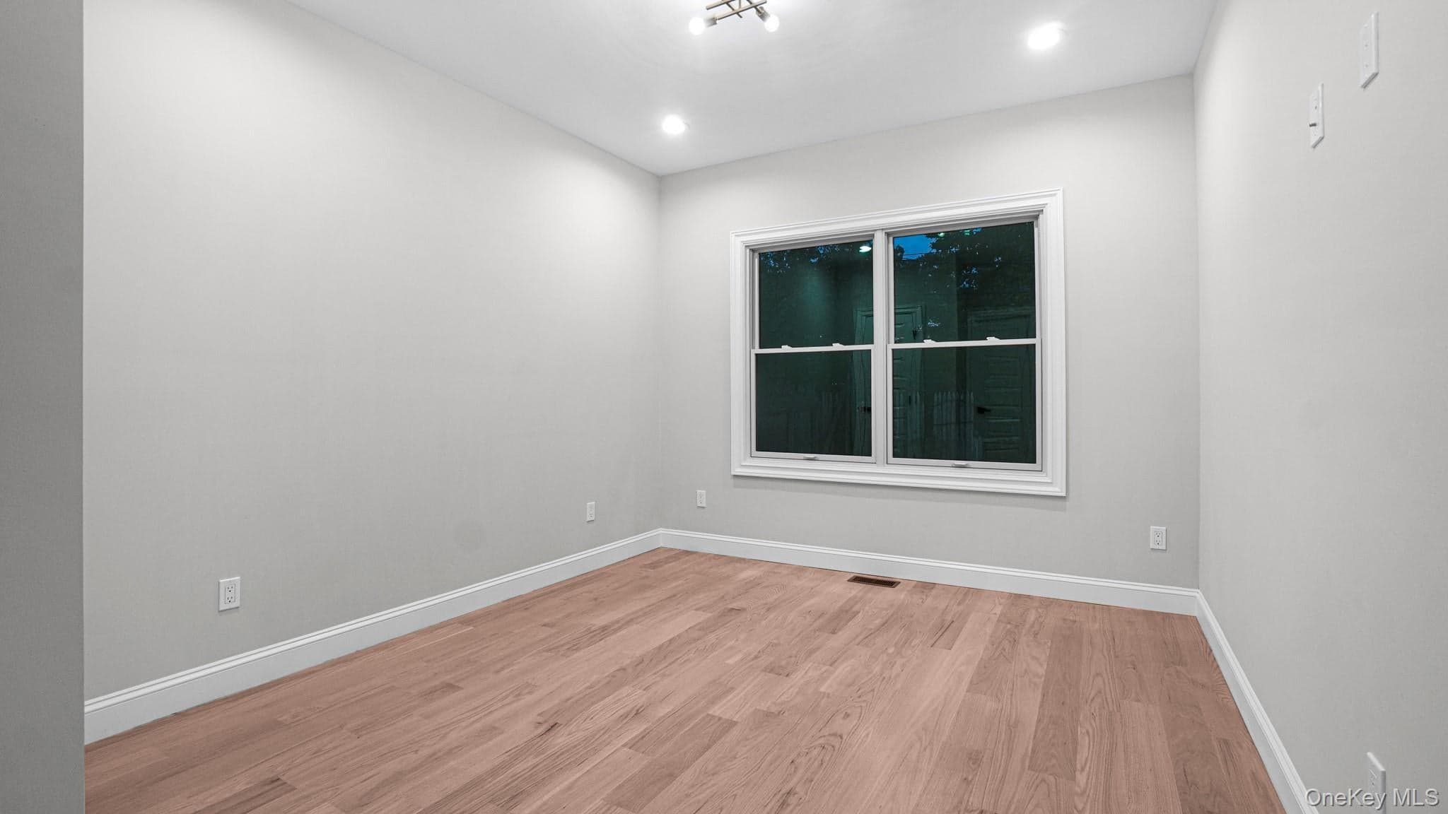 940 Southern Drive thumbnail 18