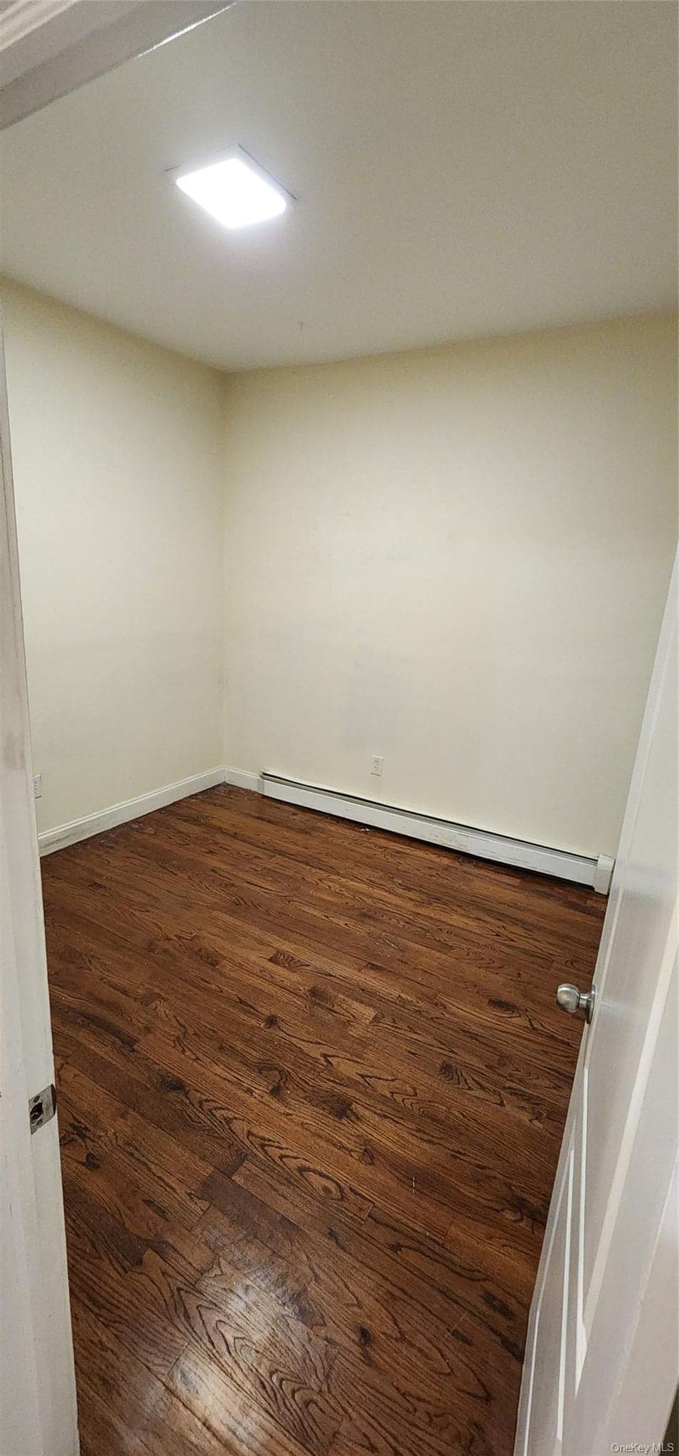 88 Hemlock St thumbnail 6