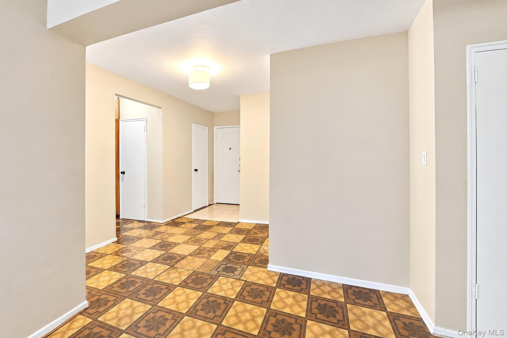 620 W 239th Street Unit: 2F thumbnail 3