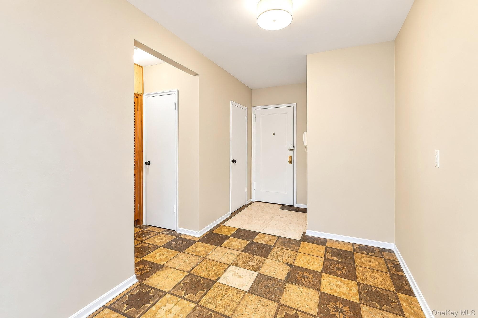 620 W 239th Street Unit: 2F thumbnail 4
