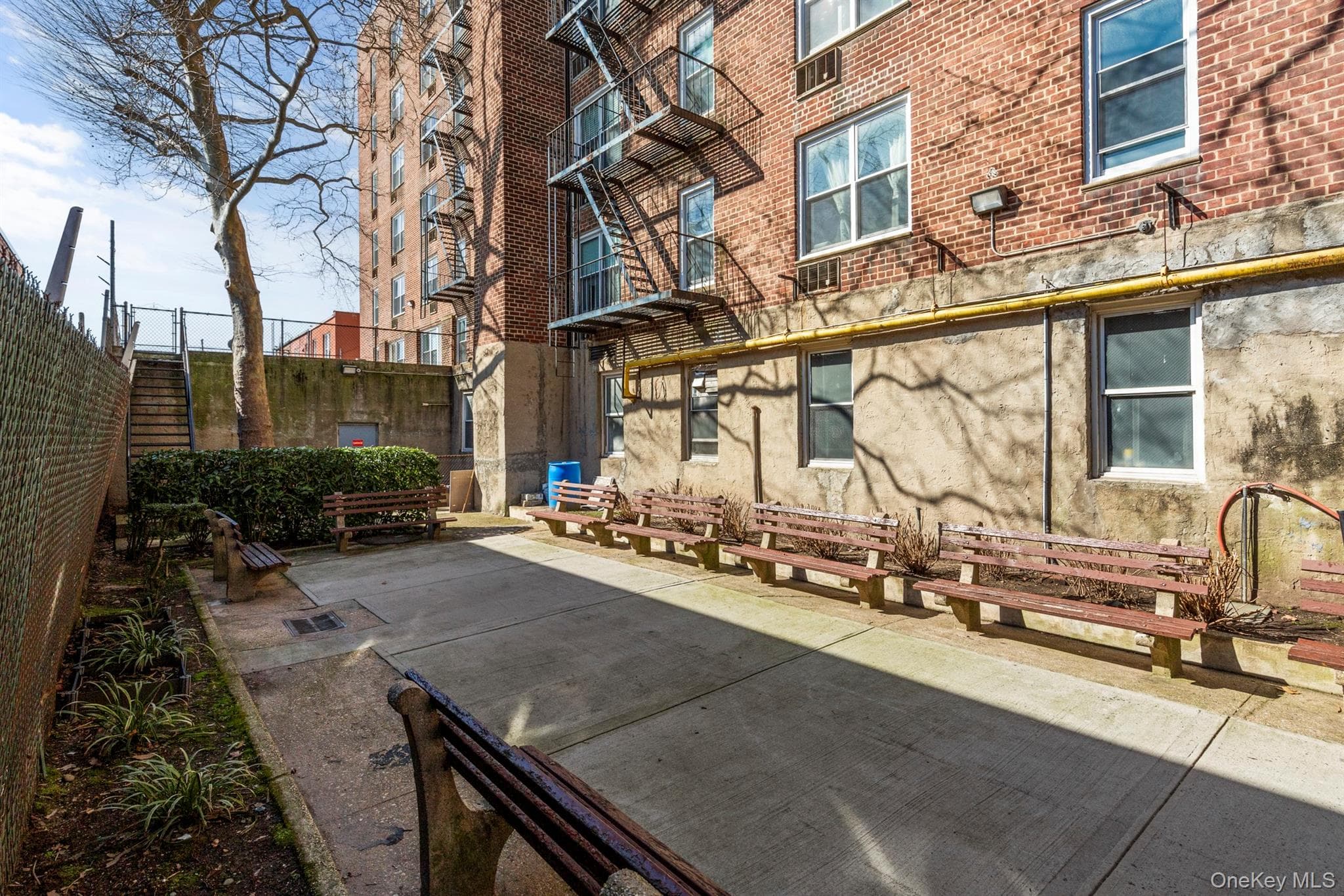 60th Street 34th Avenue Unit: 6D thumbnail 10