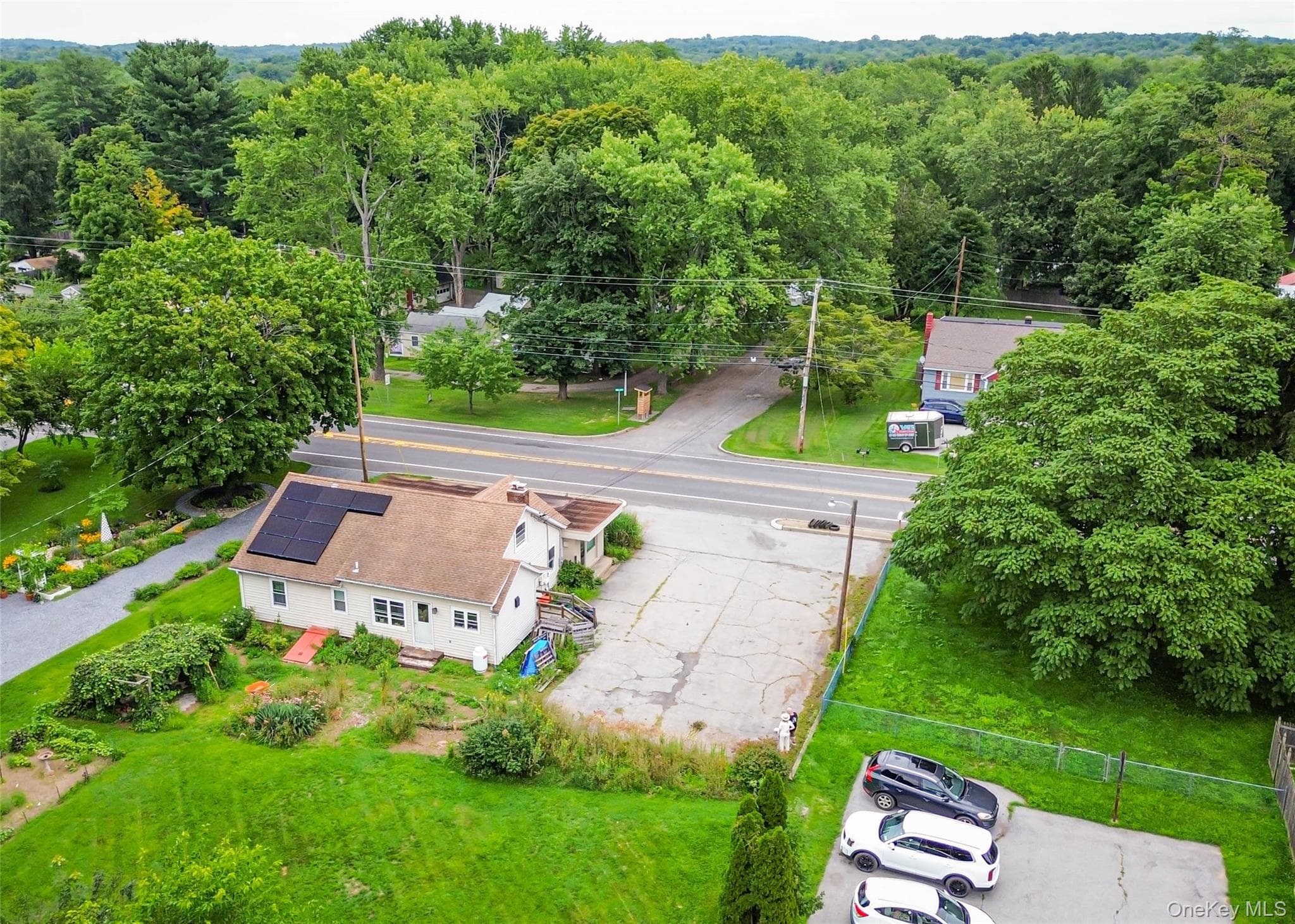 1085 Violet Avenue thumbnail 43