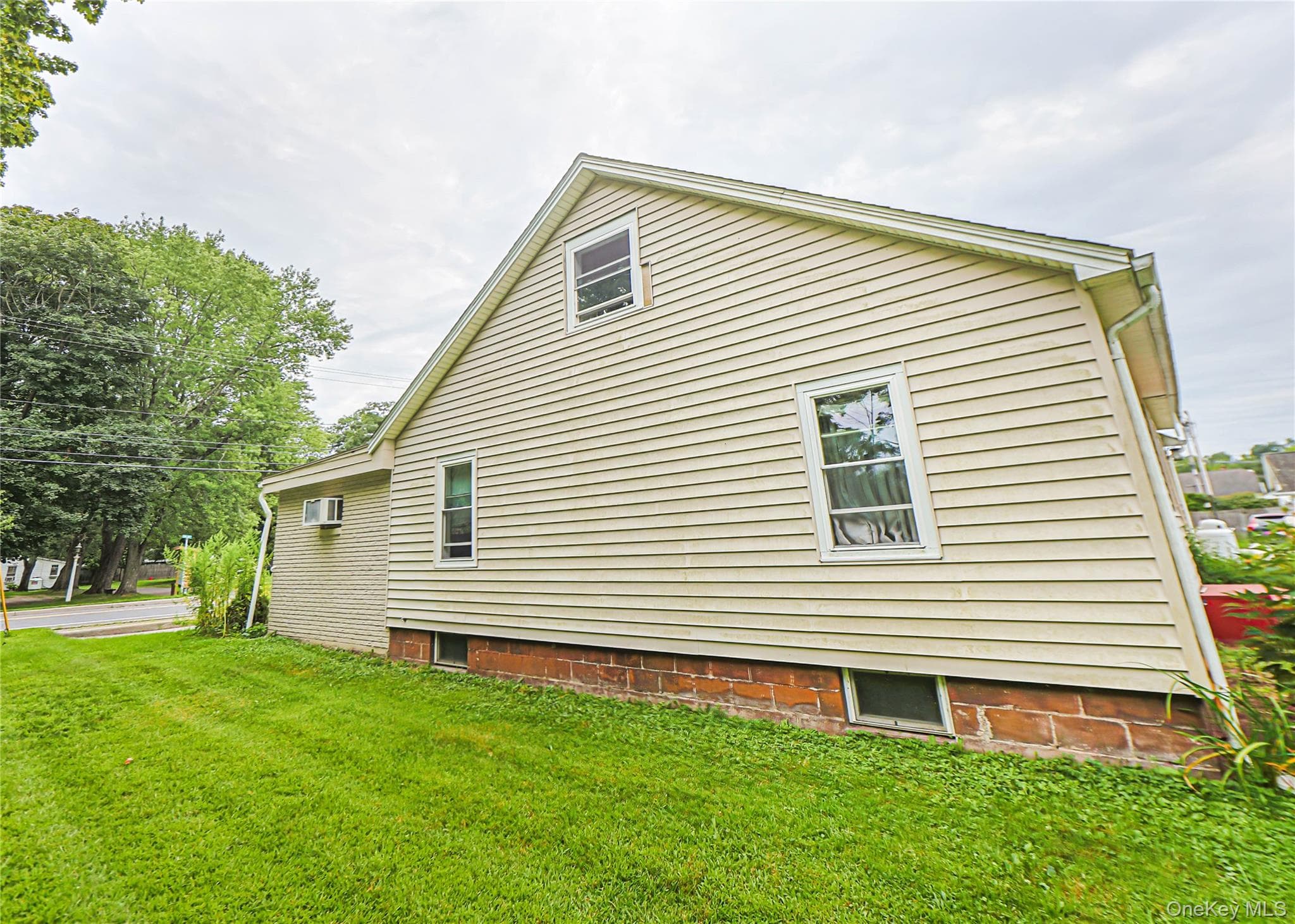 1085 Violet Avenue thumbnail 38