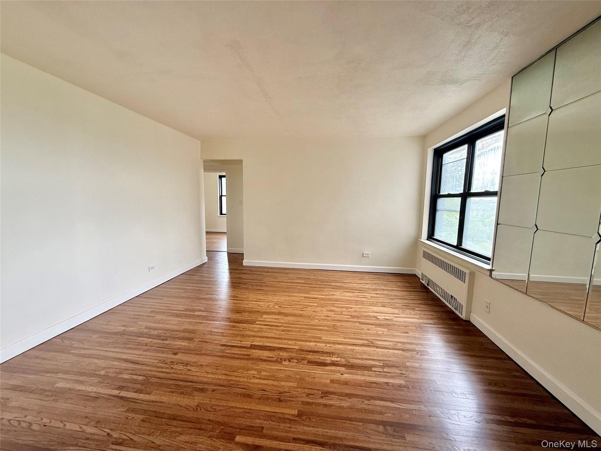 112-25 34th Avenue Unit: 6H thumbnail 5