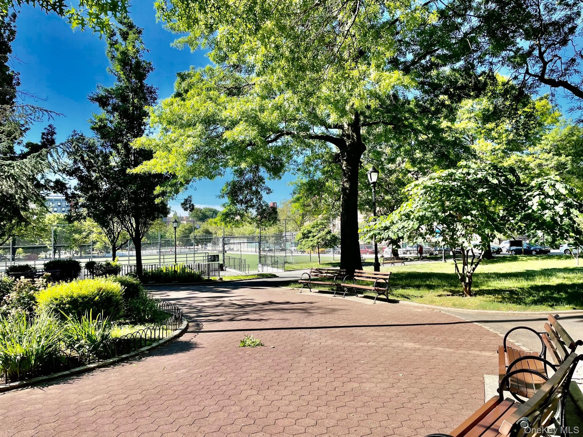 112-25 34th Avenue Unit: 6H thumbnail 40