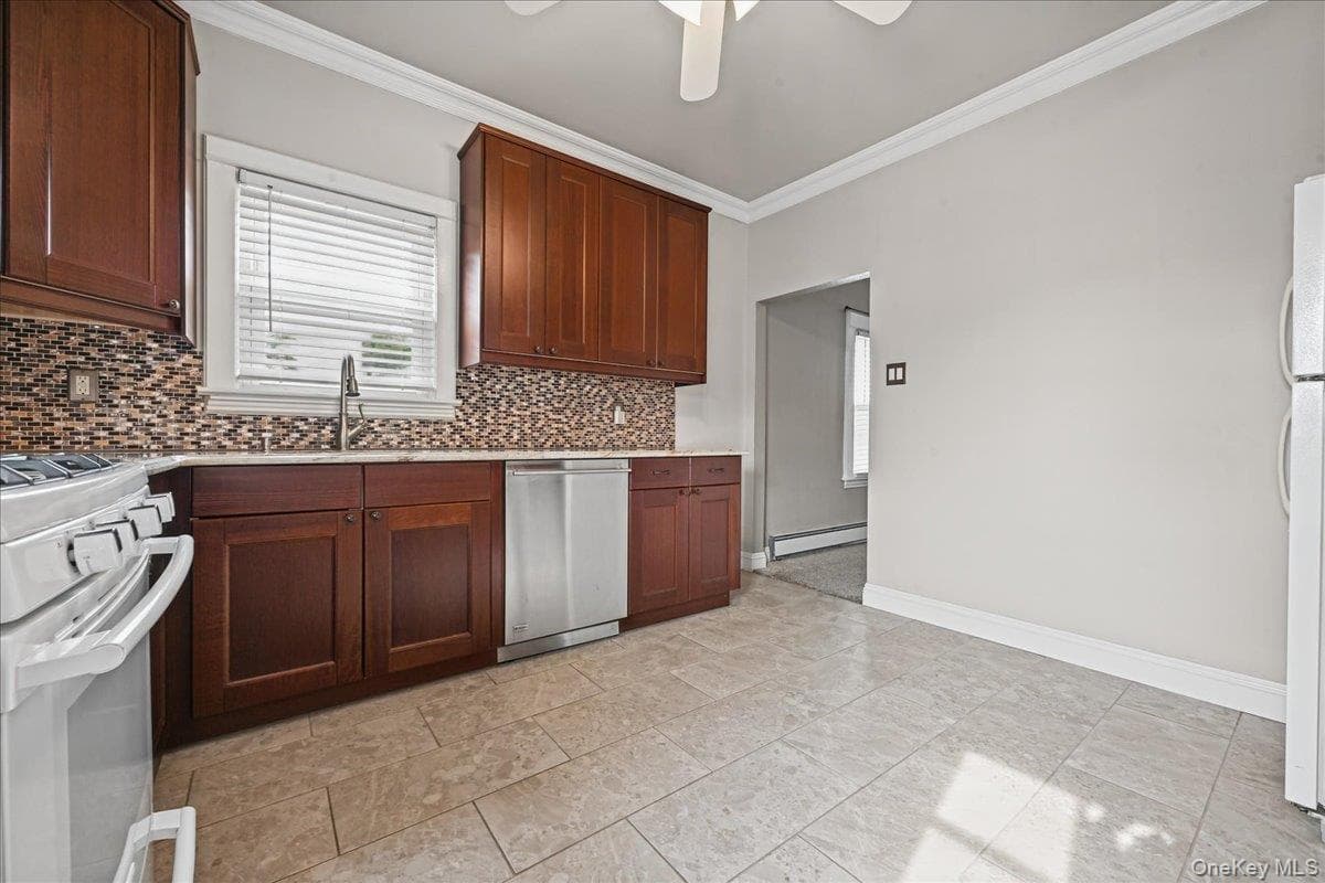 635 S 6th Street thumbnail 13