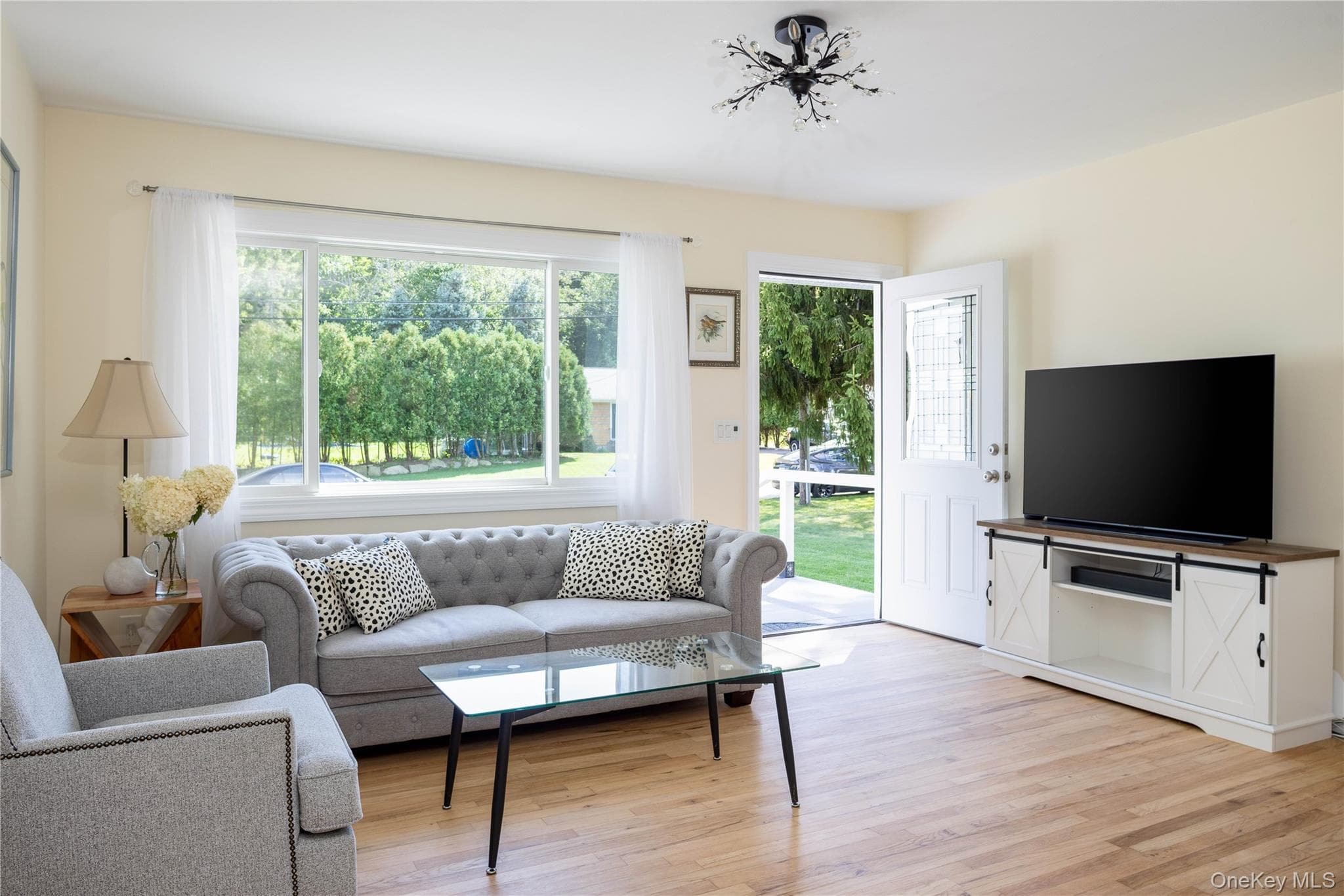 1045 Fanning Road thumbnail 3