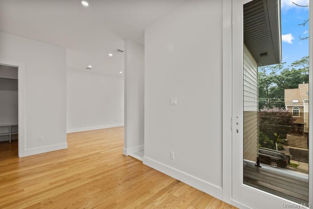 11 Lincoln Street Unit: 201 thumbnail 24