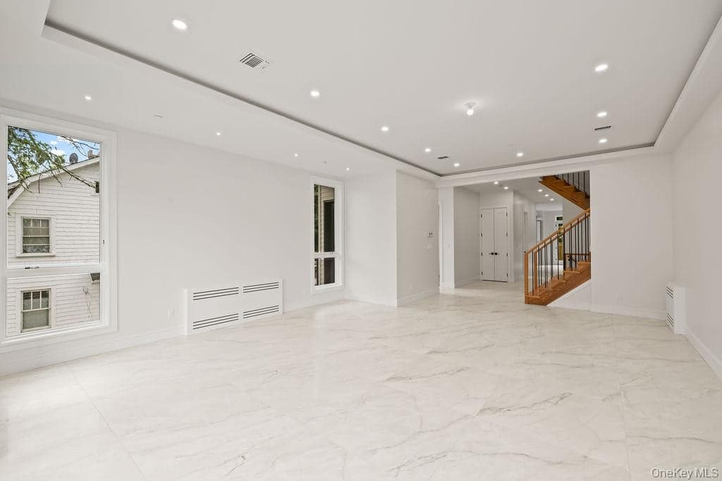 11 Lincoln Street Unit: 201 thumbnail 7