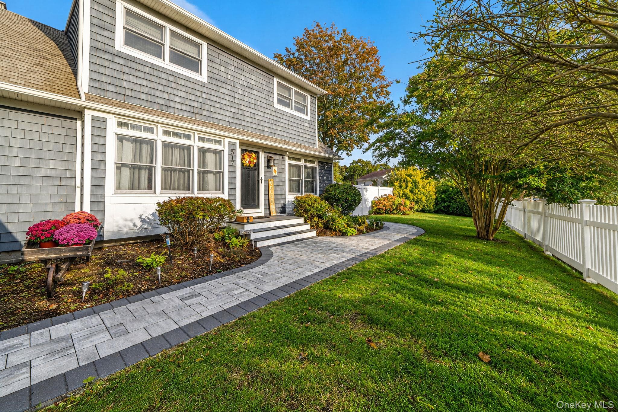 517 Waverly Avenue thumbnail 3