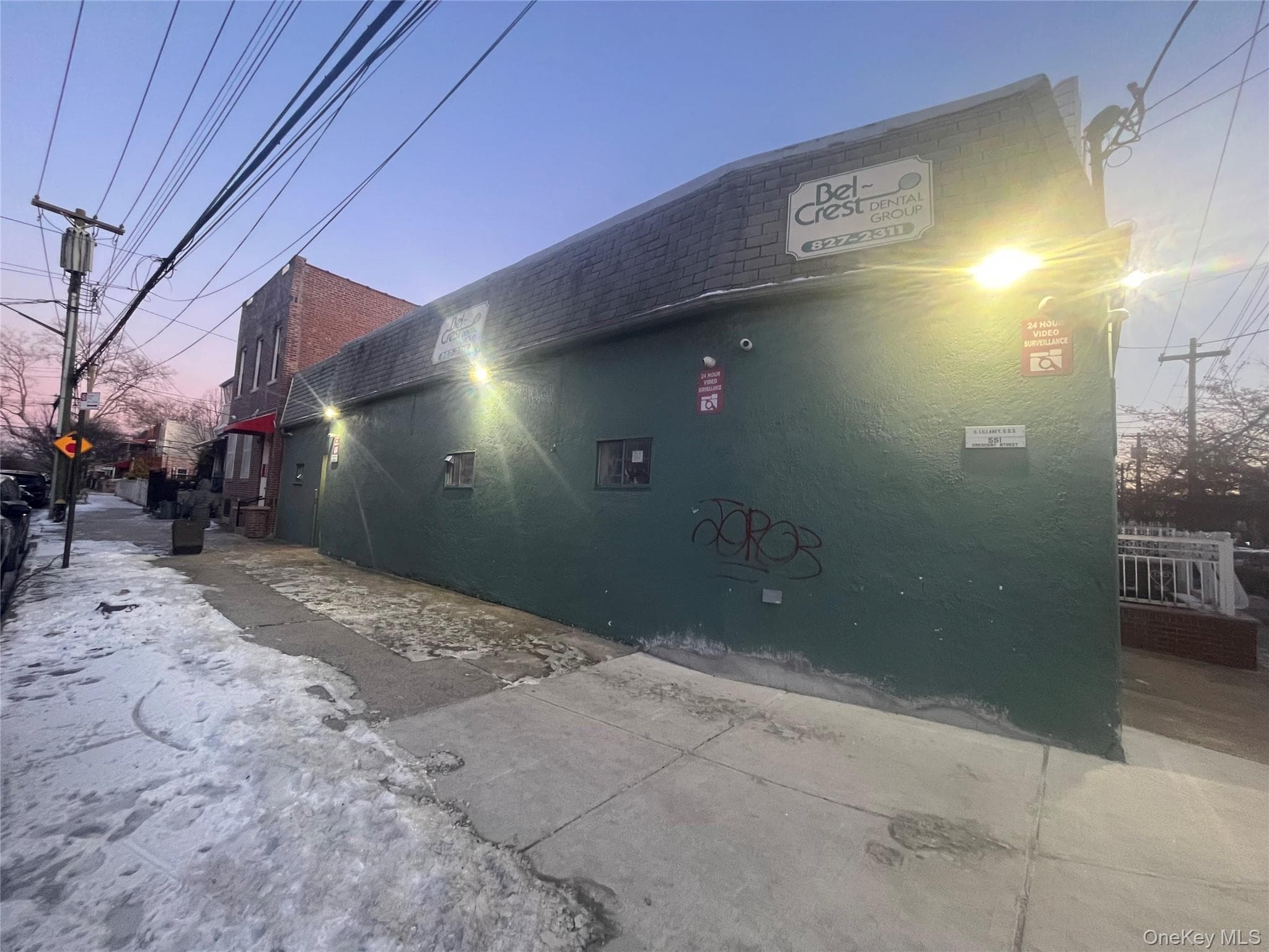 551 Crescent Street thumbnail 19