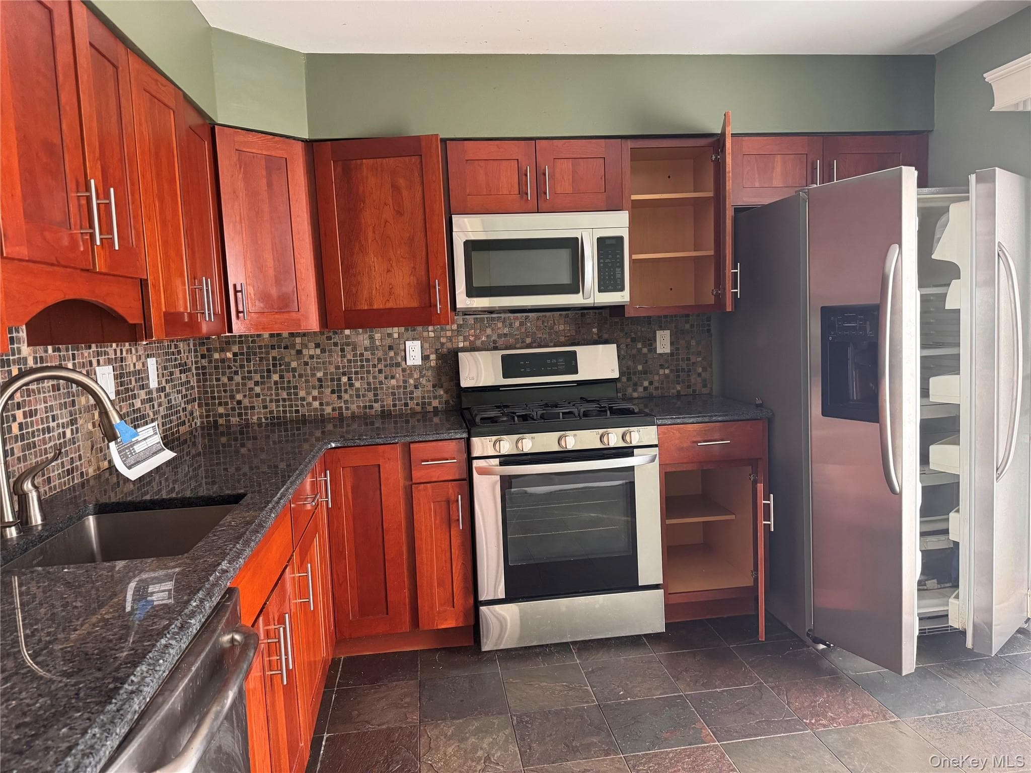 27 Heritage Drive Unit: A thumbnail 5