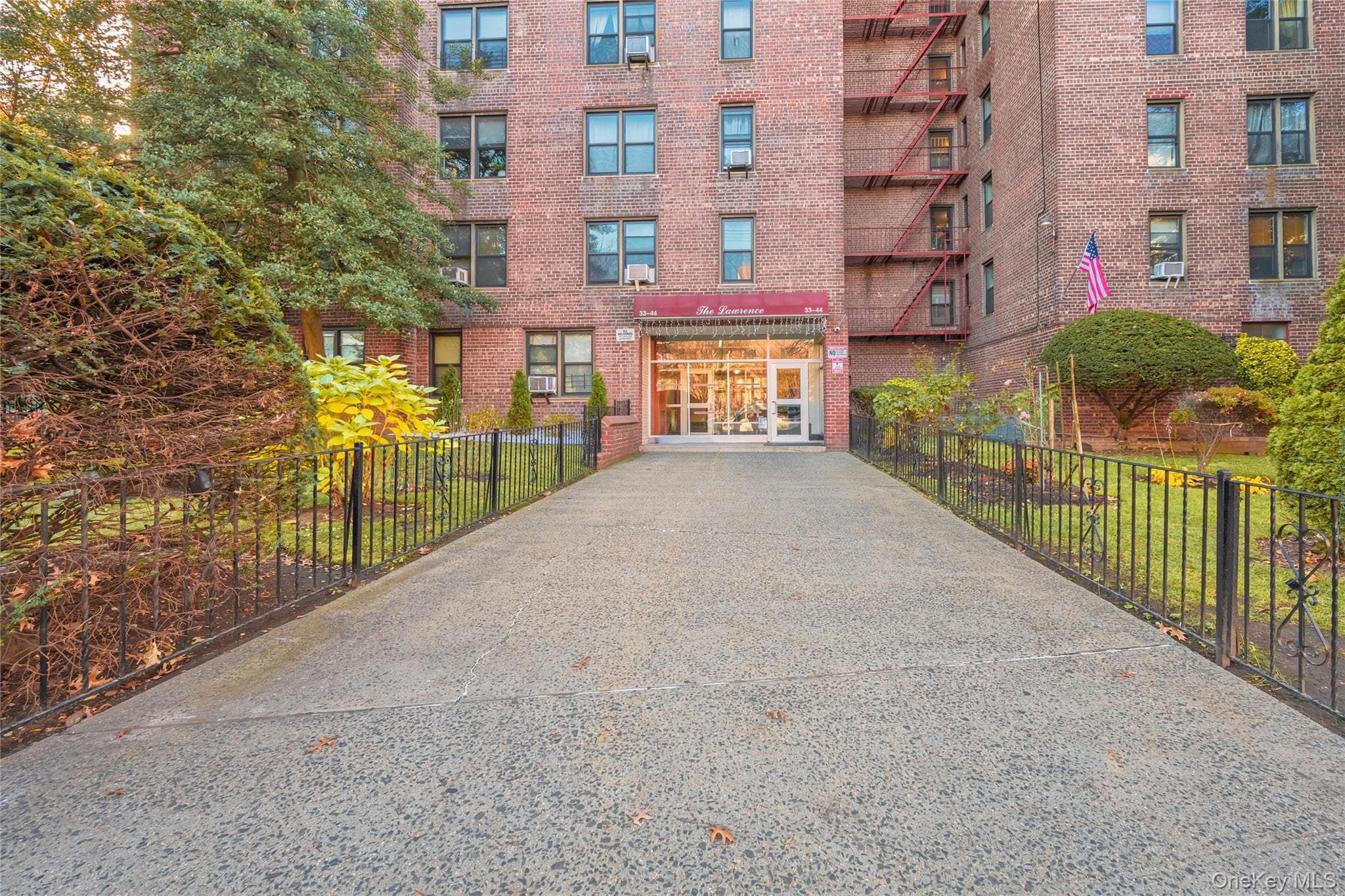 33-44 Junction Boulevard Unit: 2V thumbnail 3