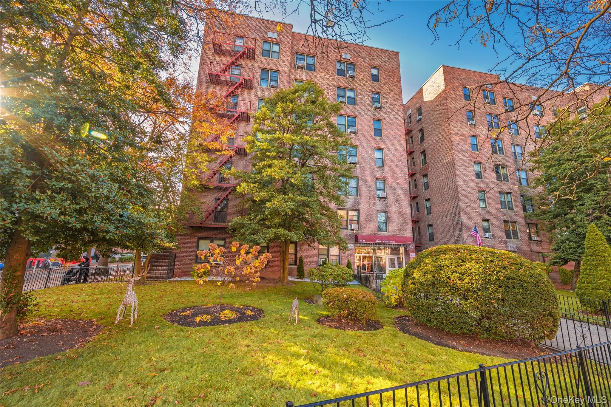33-44 Junction Boulevard Unit: 2V, Jackson Heights