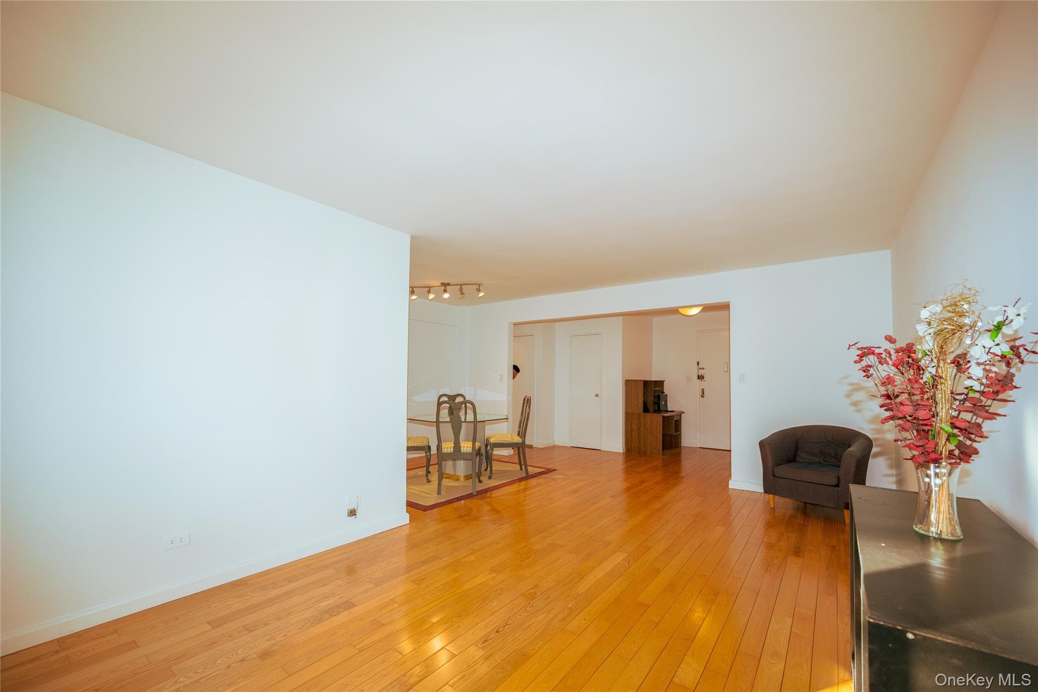 33-44 Junction Boulevard Unit: 2V thumbnail 7