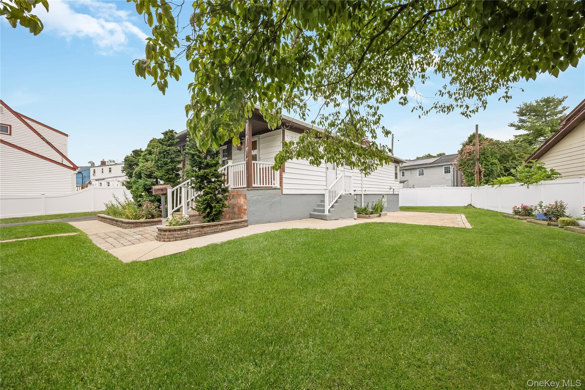 391 Bellmore Road thumbnail 12