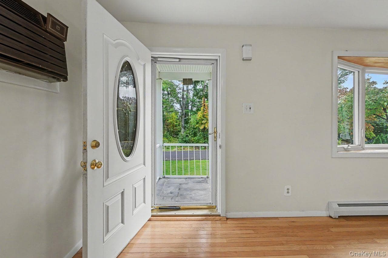 10 Palisades Road thumbnail 4