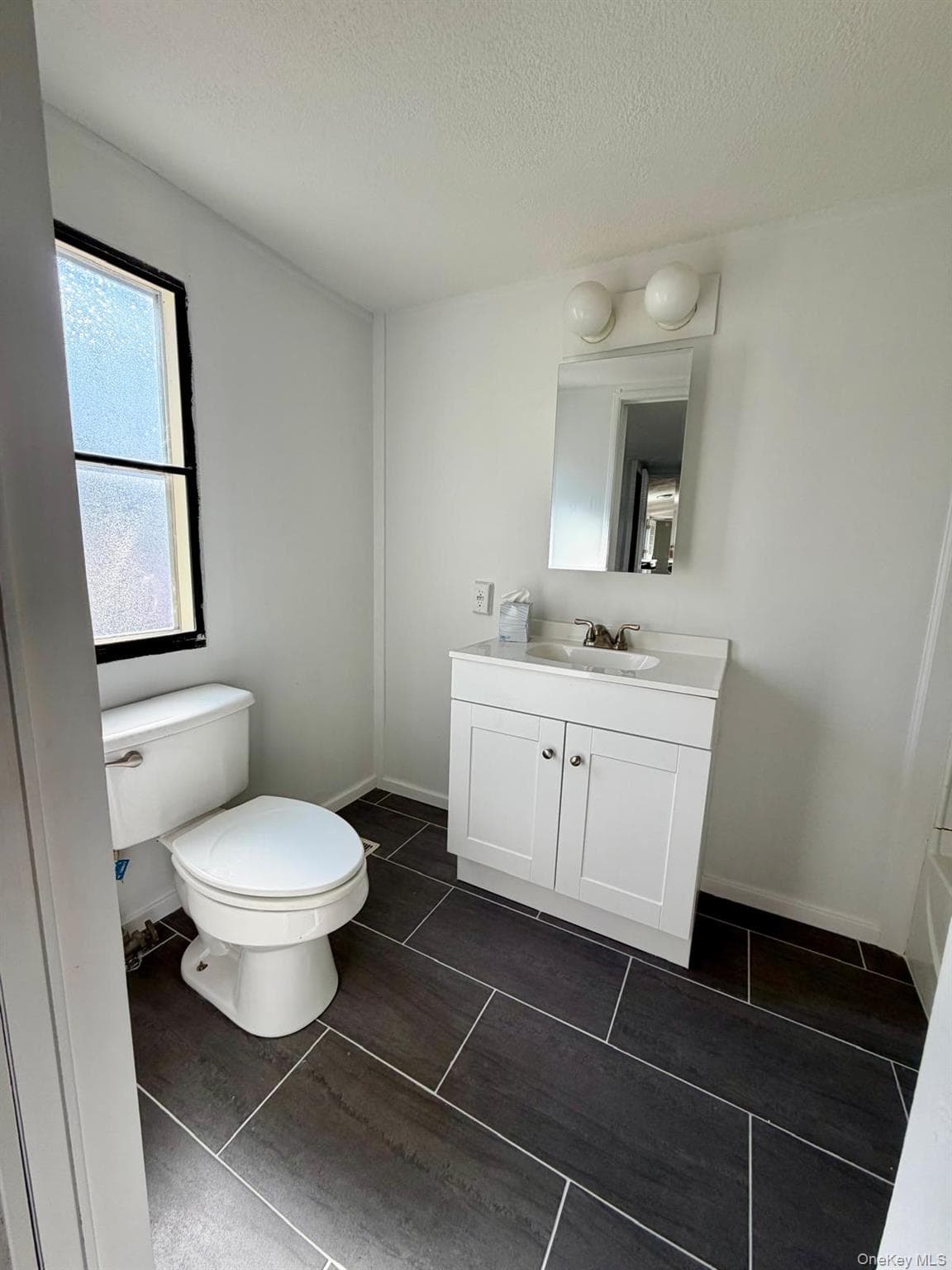 567 Sheafe Road Unit: 3 thumbnail 11