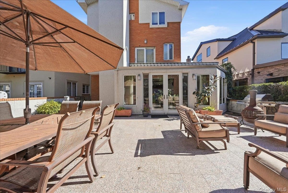 3828 Bedford Avenue thumbnail 43