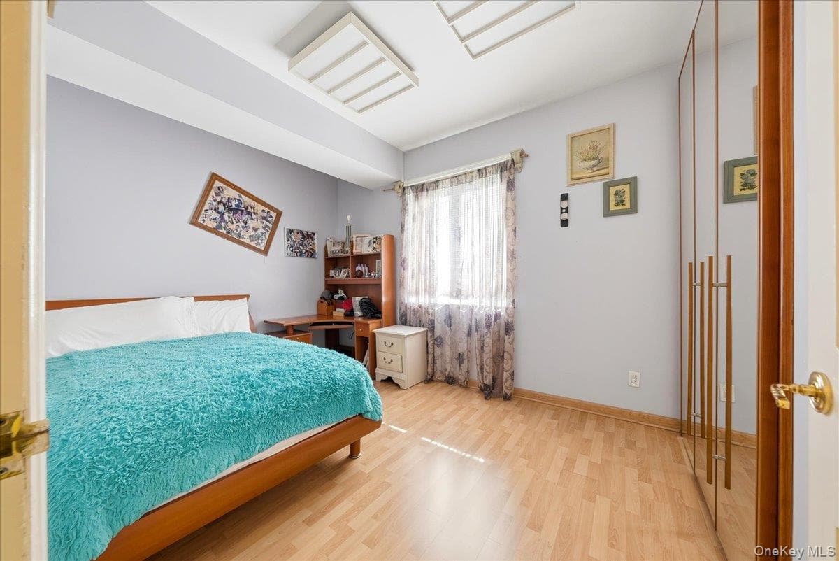 3828 Bedford Avenue thumbnail 13