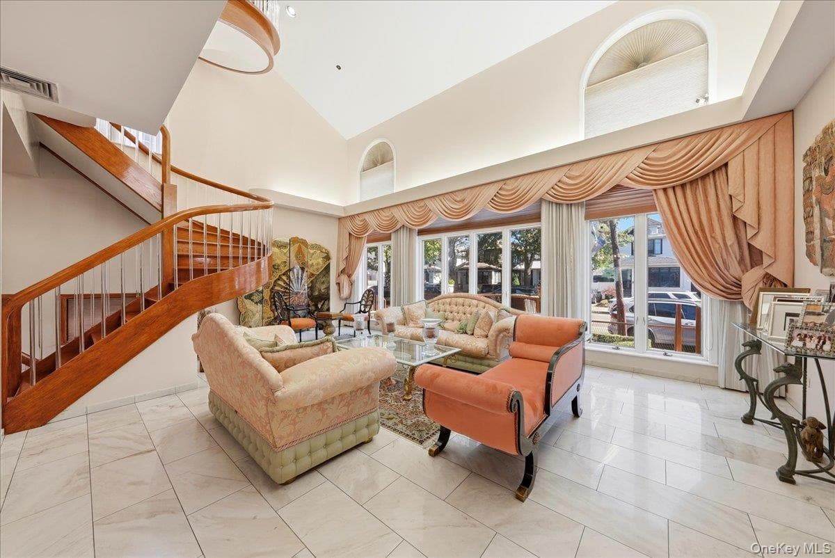 3828 Bedford Avenue thumbnail 36