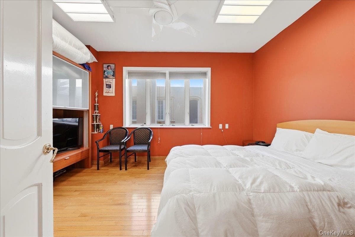 3828 Bedford Avenue thumbnail 15