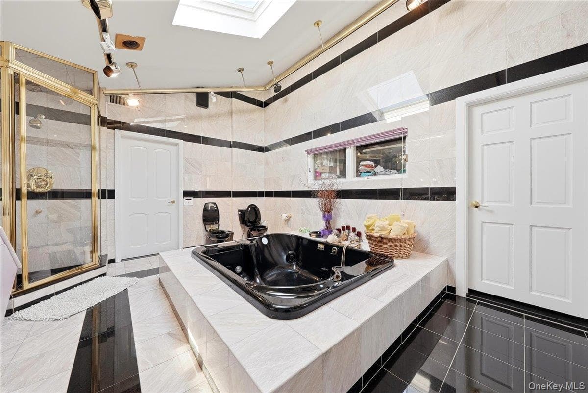 3828 Bedford Avenue thumbnail 27