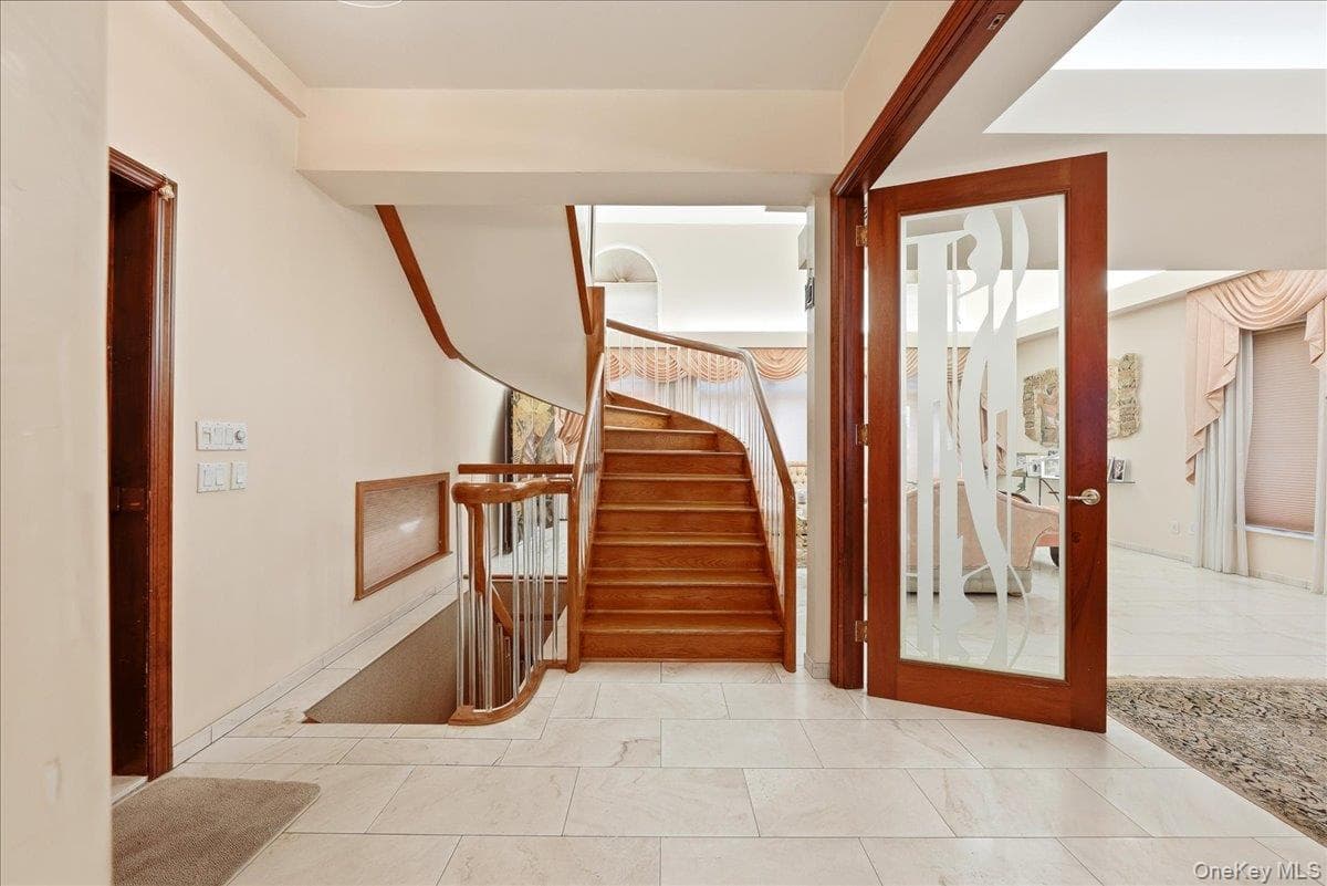 3828 Bedford Avenue thumbnail 22