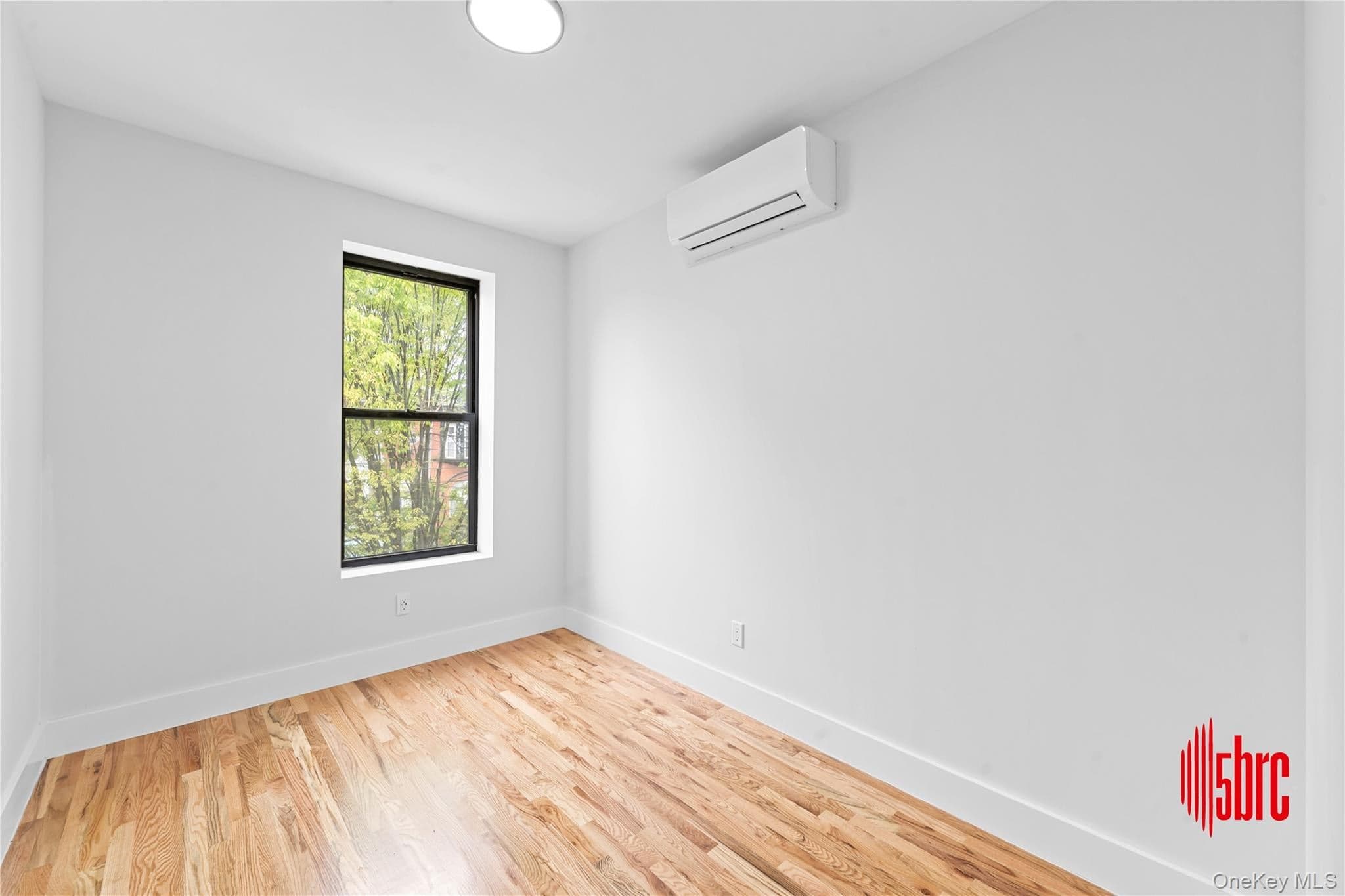 405 Miller Avenue thumbnail 7