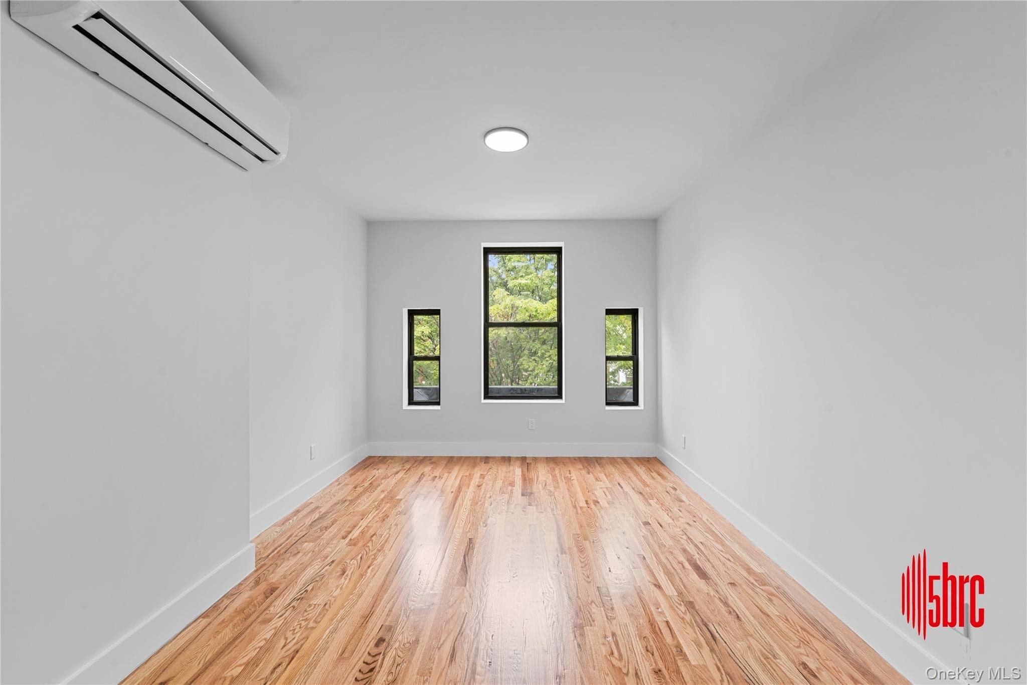 405 Miller Avenue thumbnail 15