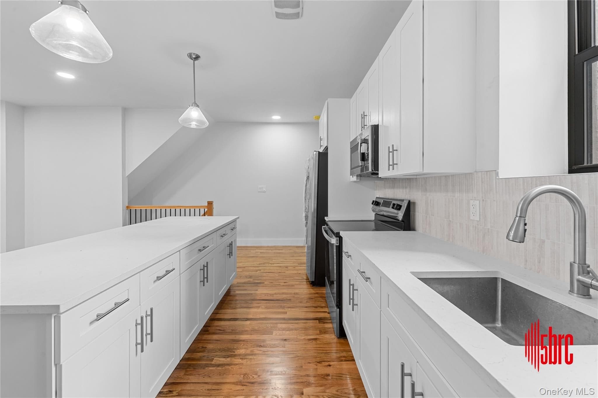 405 Miller Avenue thumbnail 26