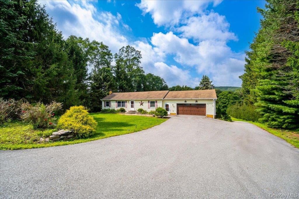 46 Harmony Hill Road thumbnail 3