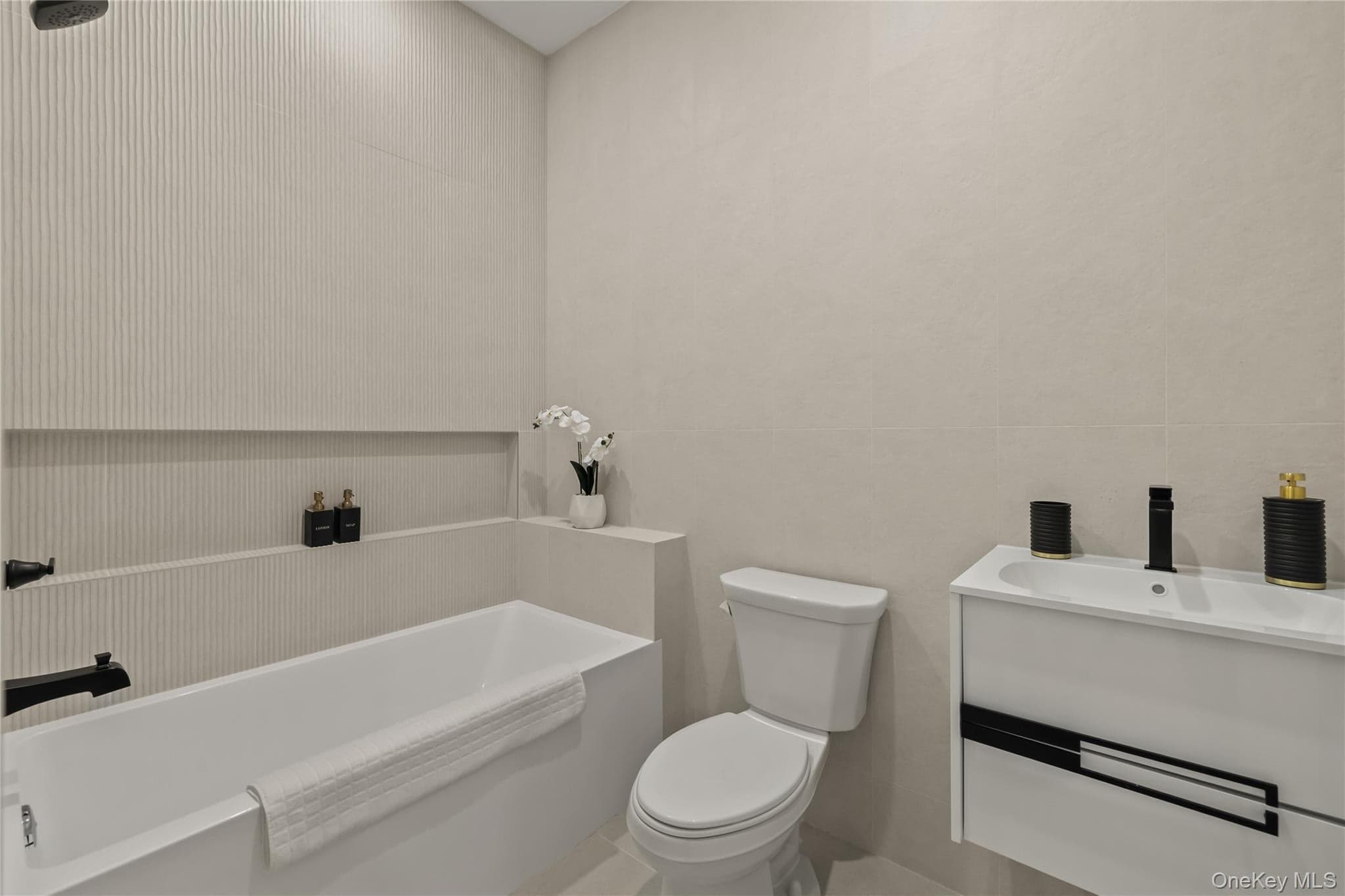 30 E Castle Avenue Unit: #101 thumbnail 33