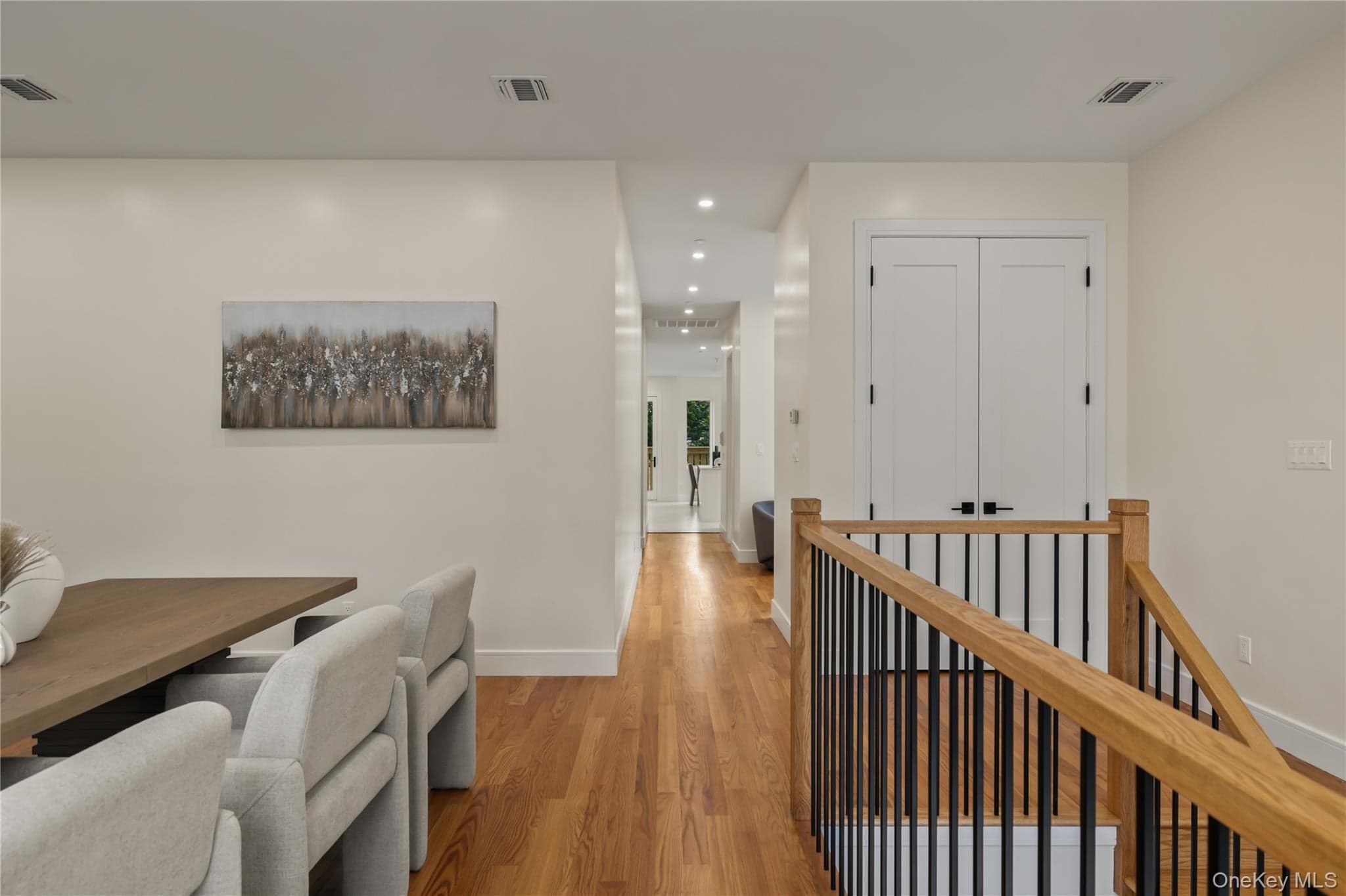 30 E Castle Avenue Unit: #101 thumbnail 16