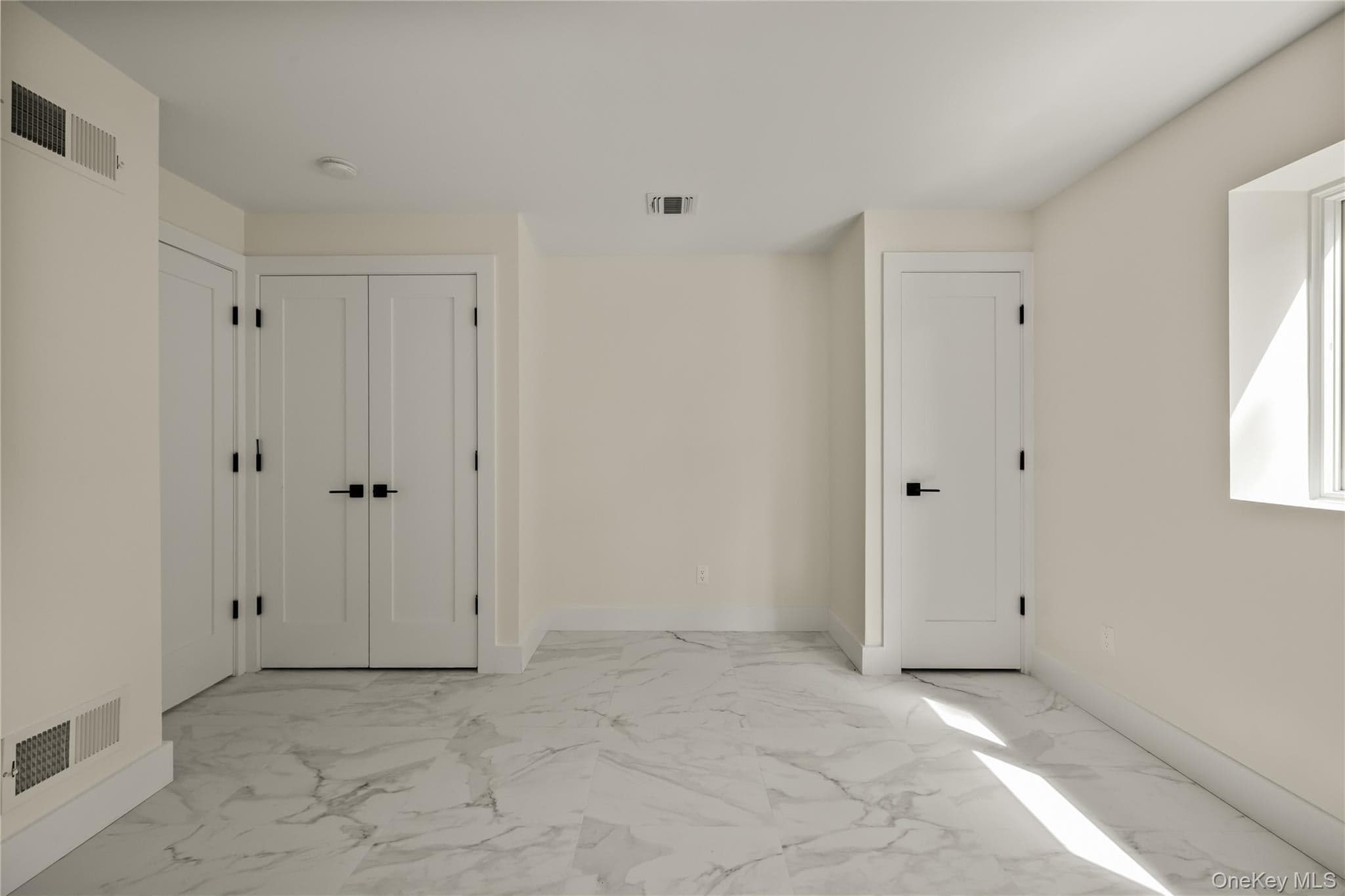 30 E Castle Avenue Unit: #101 thumbnail 42