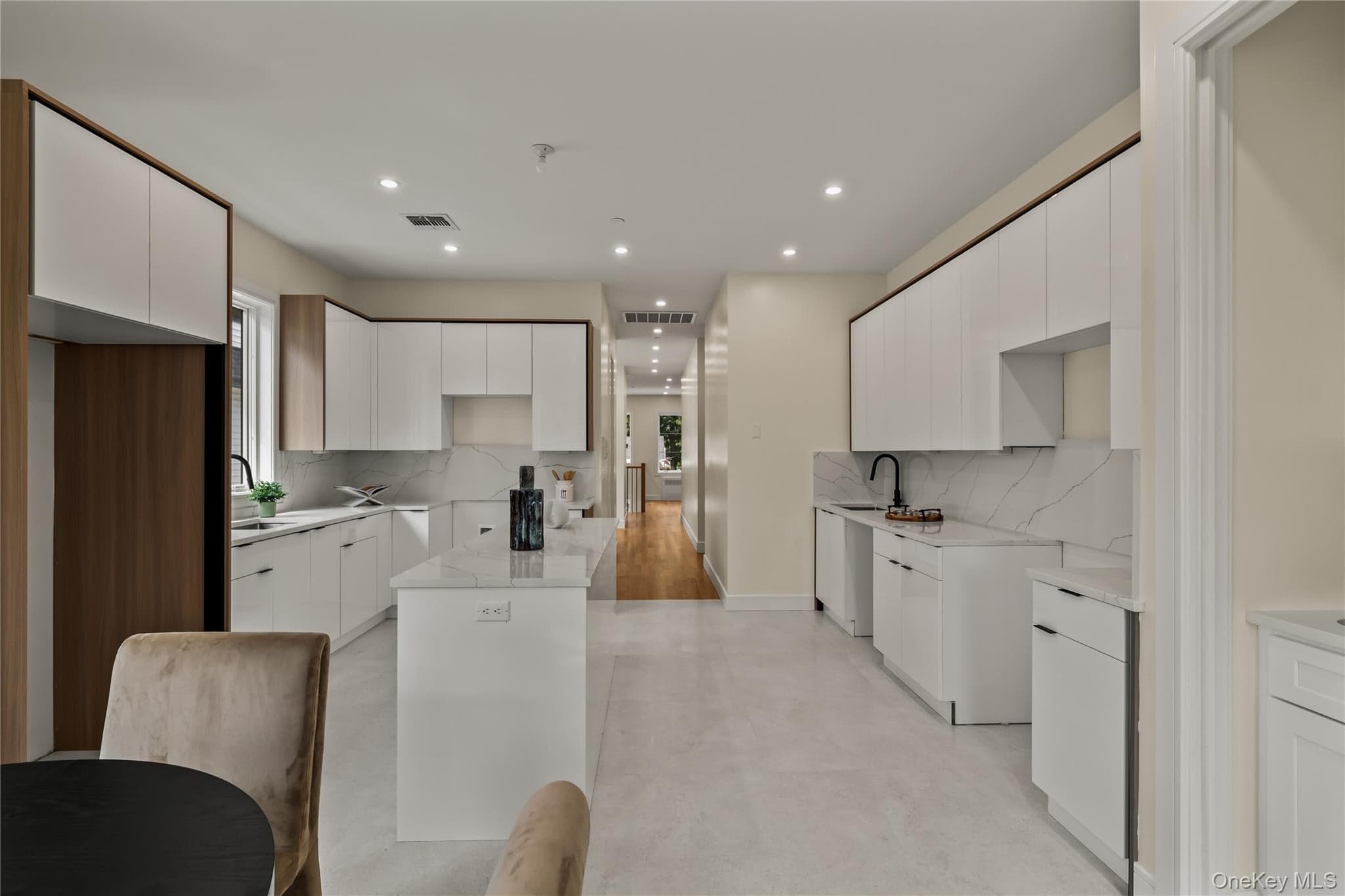 30 E Castle Avenue Unit: #101 thumbnail 23